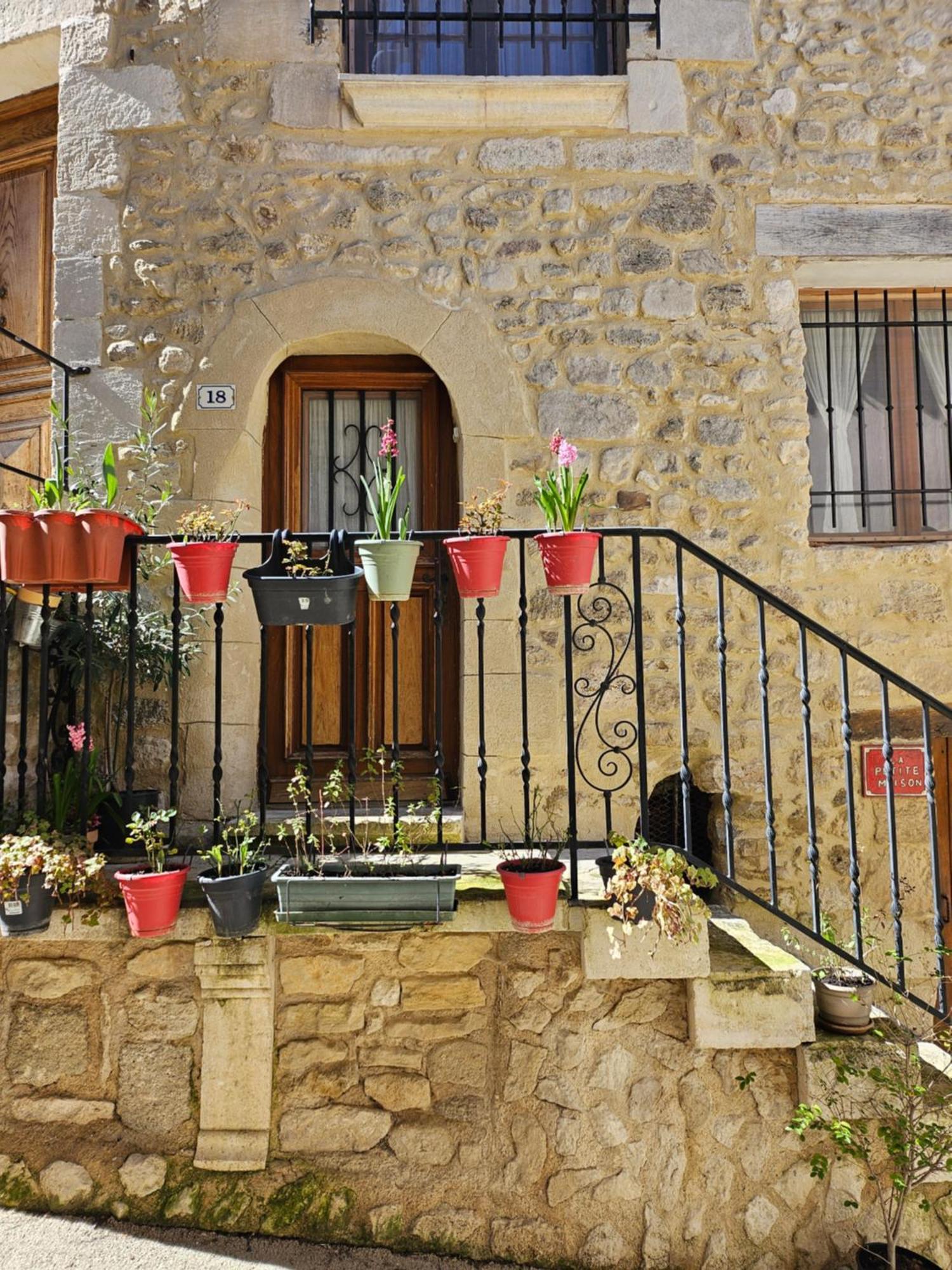 La Petite Maison Céreste エクステリア 写真